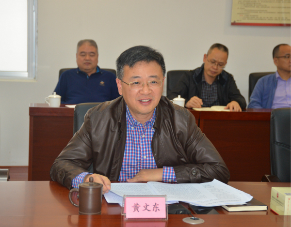黄文东_meitu_1.jpg